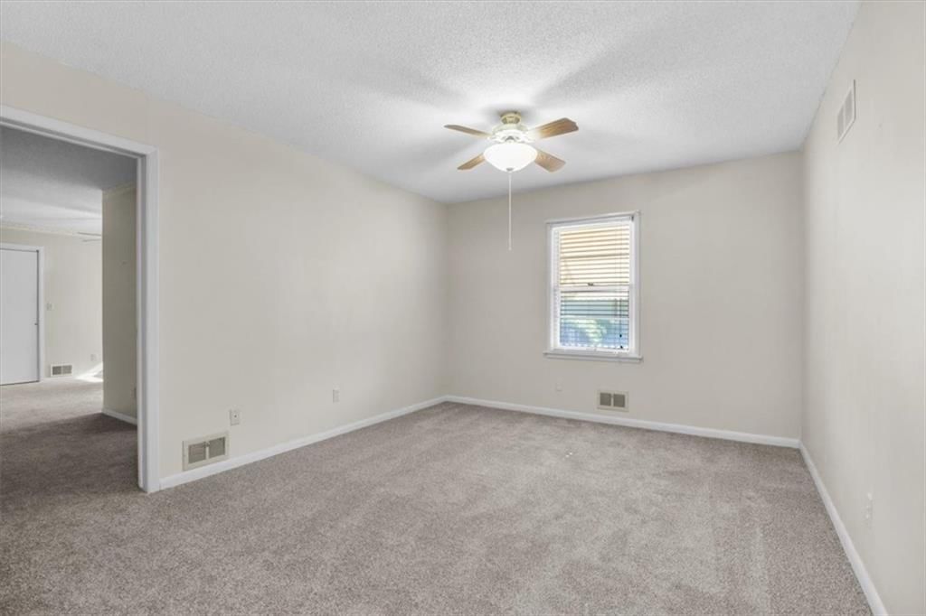 811 NW B Street — photo 17