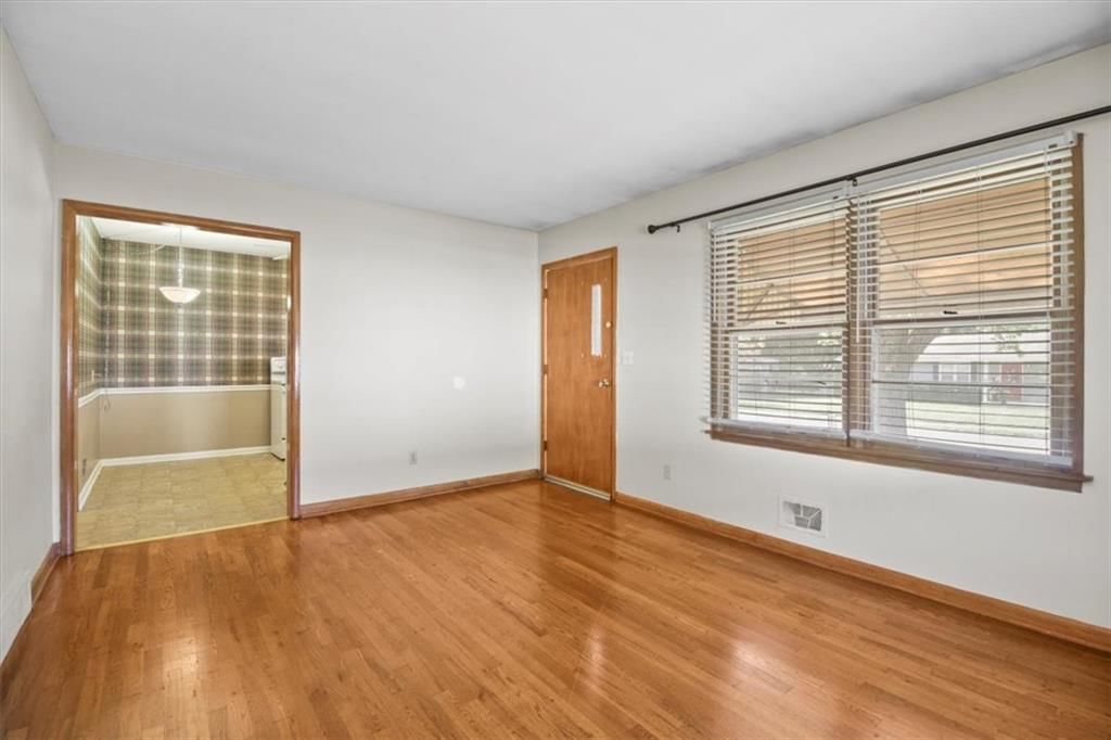 811 NW B Street — photo 19