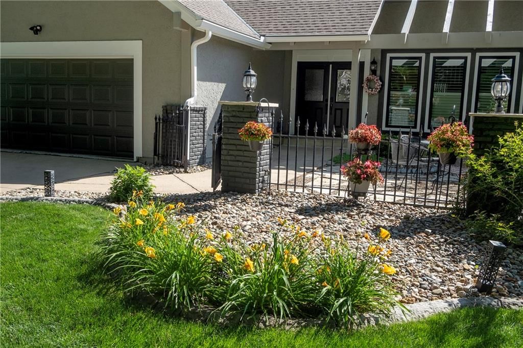 10055 Goodman Drive — photo 3