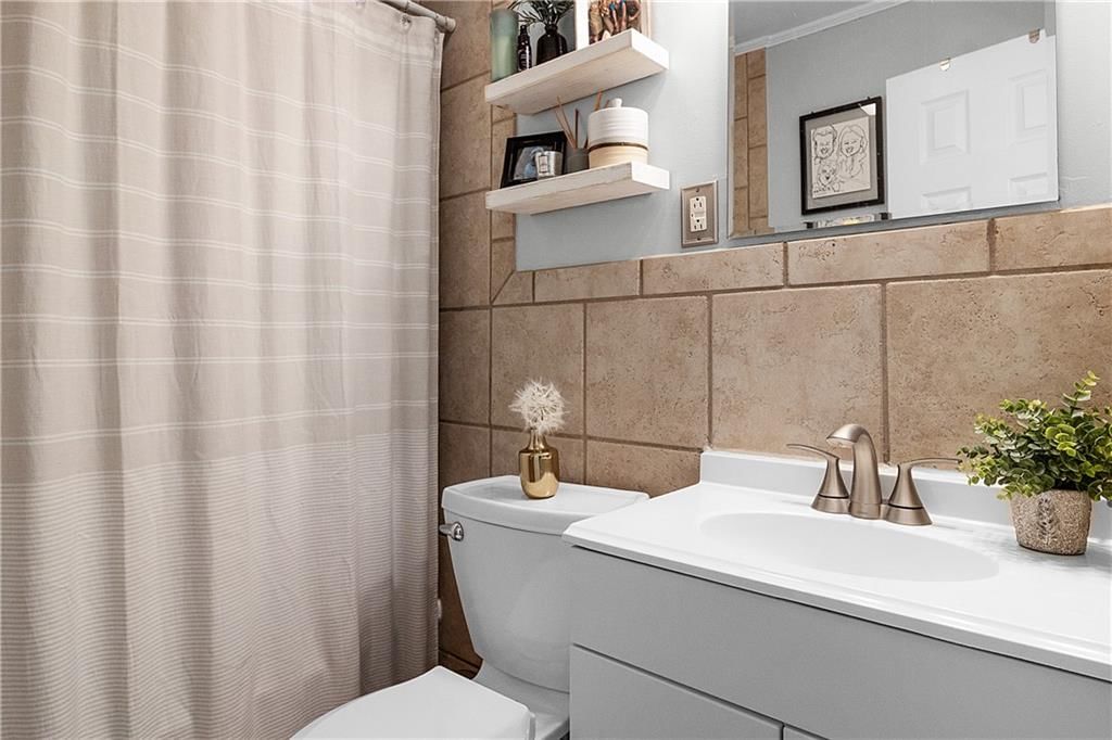 7553 Rainbow Drive — photo 16
