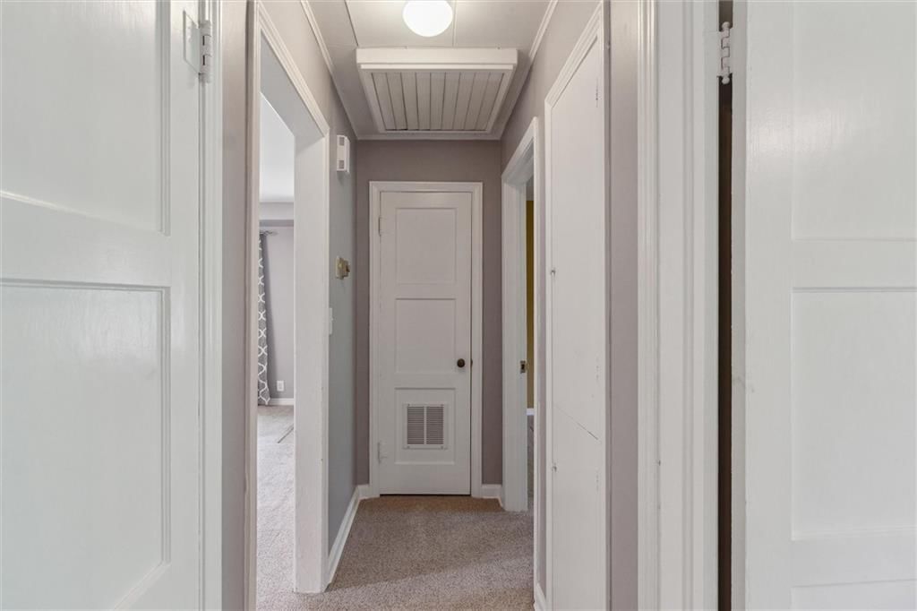 609 W Beech Street — photo 9