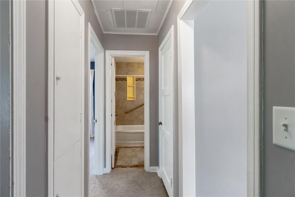 609 W Beech Street — photo 10