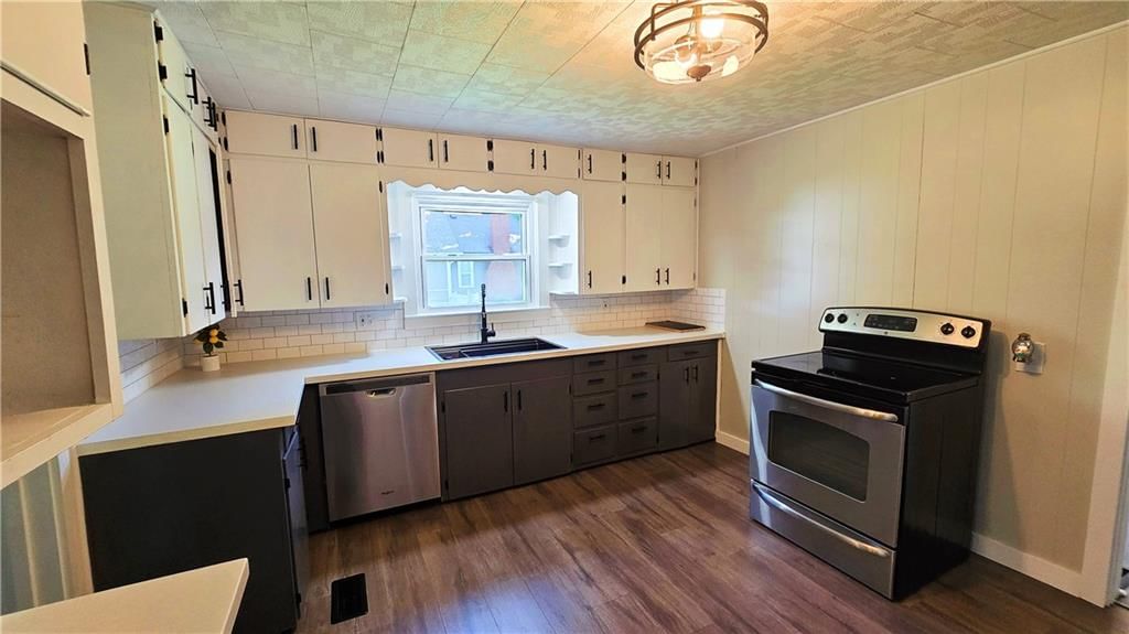 826 S Judson Street — photo 16