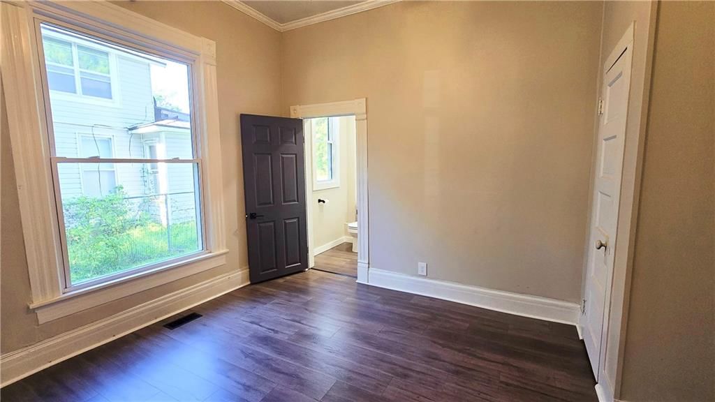 826 S Judson Street — photo 32