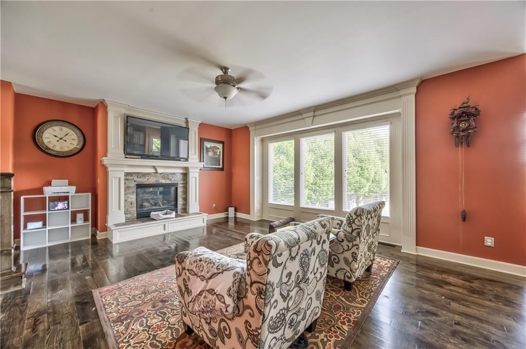 21710 W 60th Street — photo 3