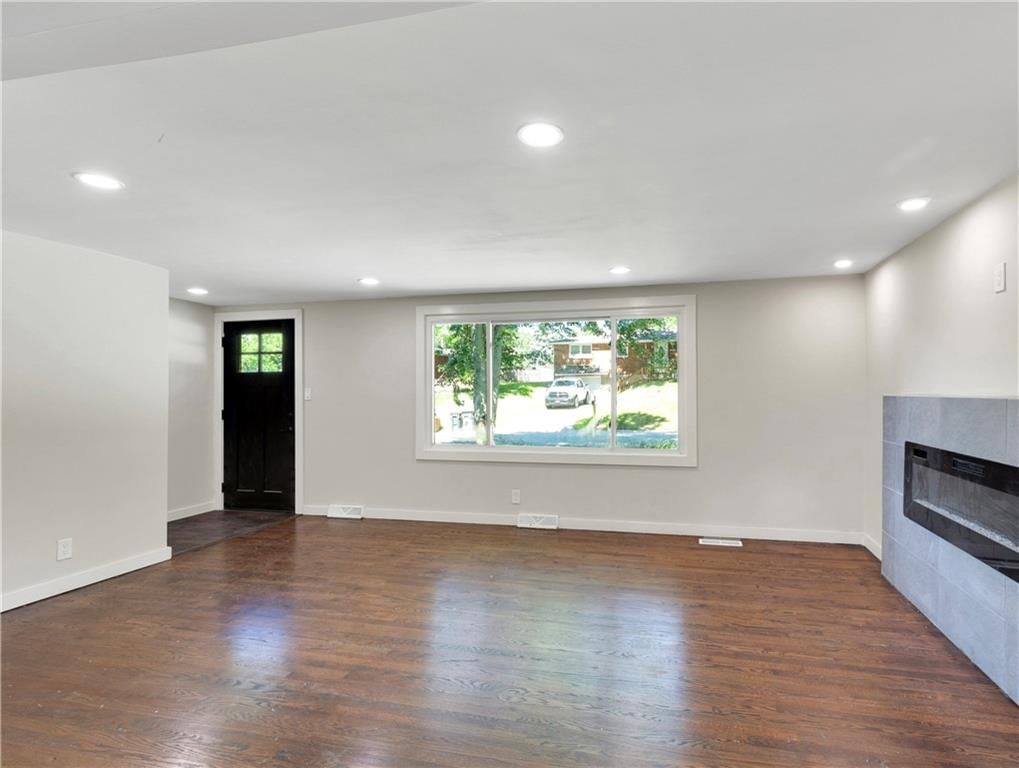 5013 NW Ridgewood Drive — photo 4