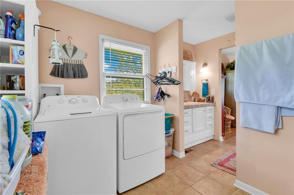 12579 Crestview Drive — photo 19