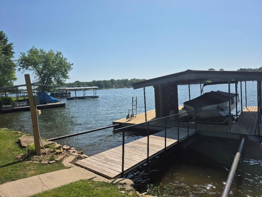 1000 Lake Viking Terrace — photo 39