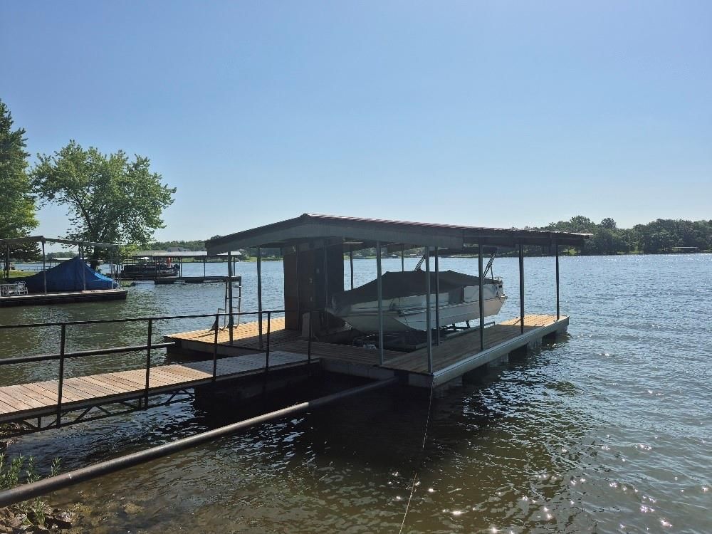 1000 Lake Viking Terrace — photo 41