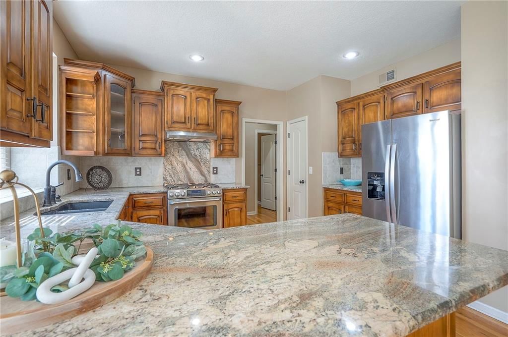 12337 Gillette Street — photo 29