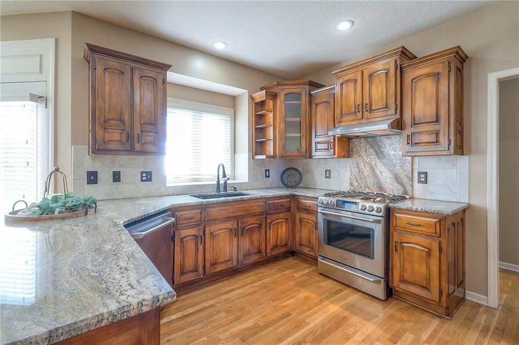 12337 Gillette Street — photo 31