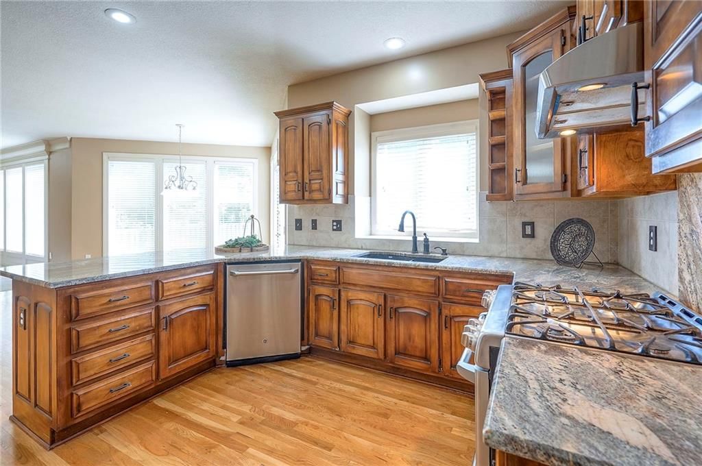 12337 Gillette Street — photo 34