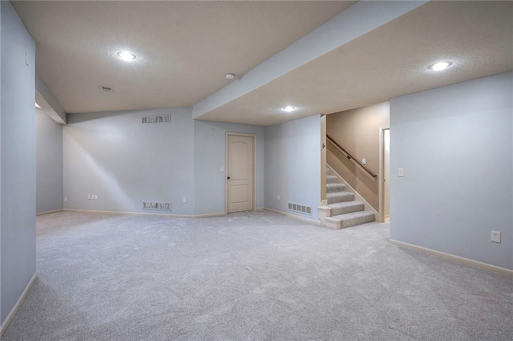 12337 Gillette Street — photo 65