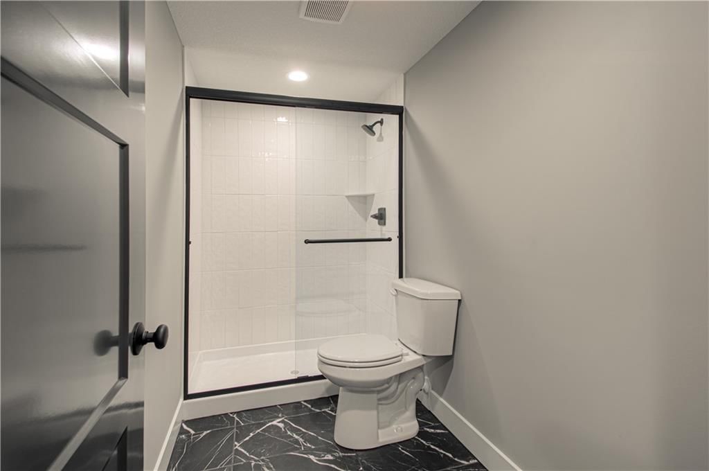 Photo 37 of 45 - 2318 Larkspur Lane