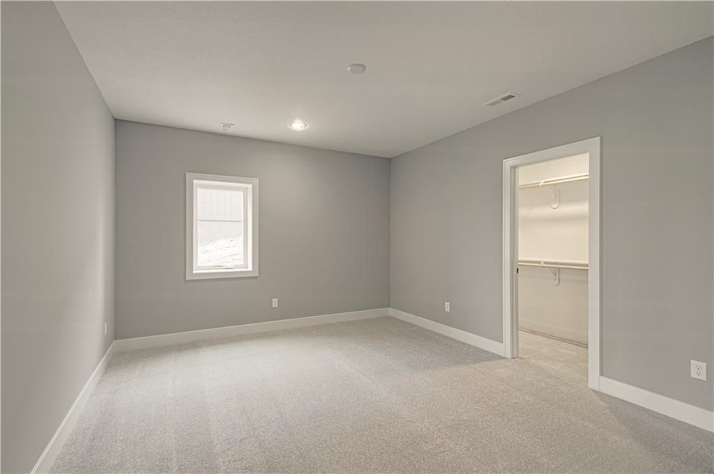 Photo 38 of 45 - 2318 Larkspur Lane