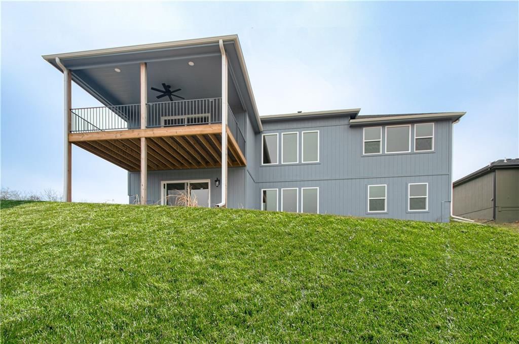 Photo 44 of 45 - 2318 Larkspur Lane