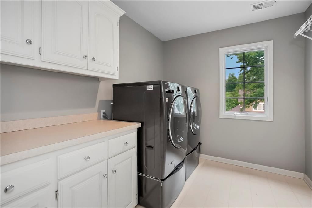 4531 Anderson Street — photo 31