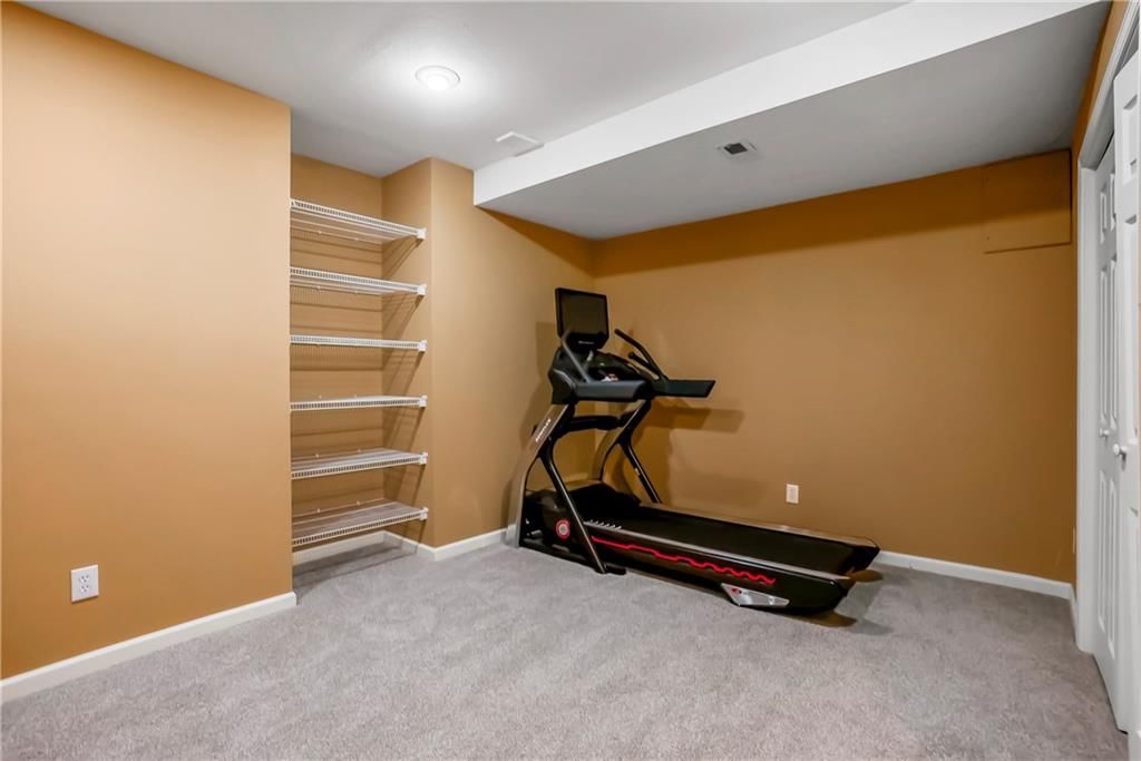 4531 Anderson Street — photo 38