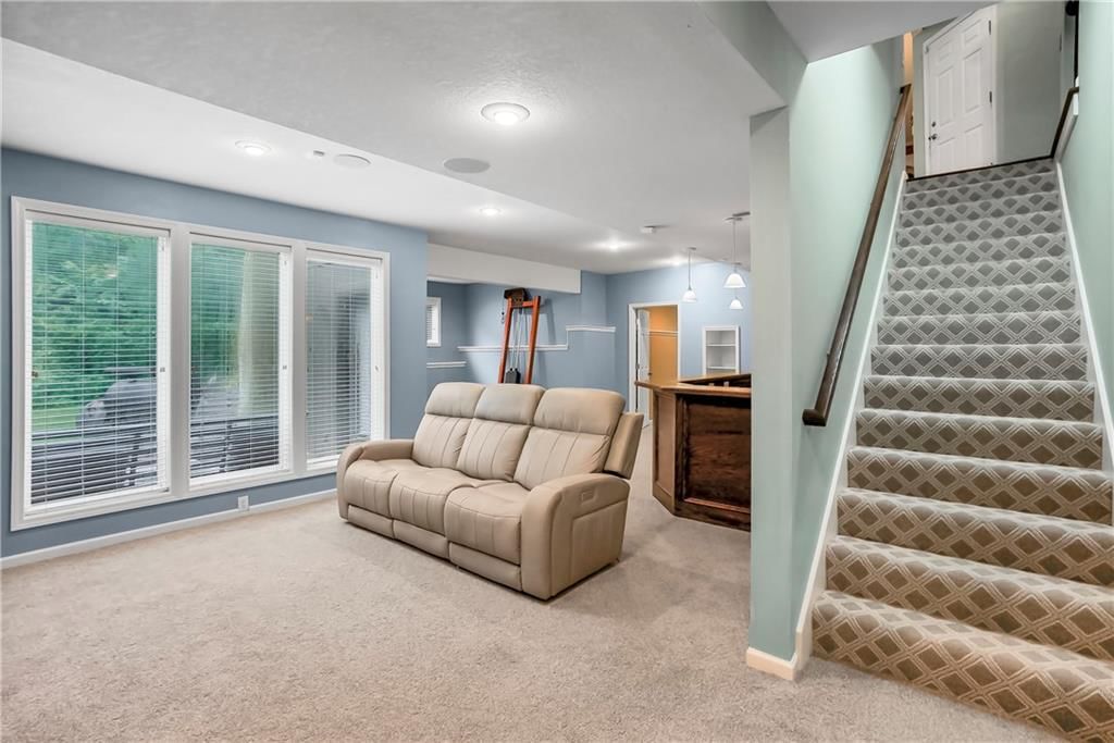 4531 Anderson Street — photo 41
