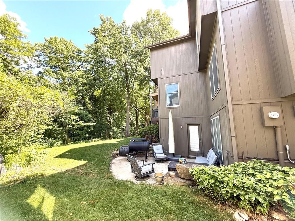 4531 Anderson Street — photo 8