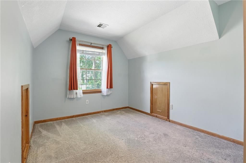 3109 N 110th Street — photo 14