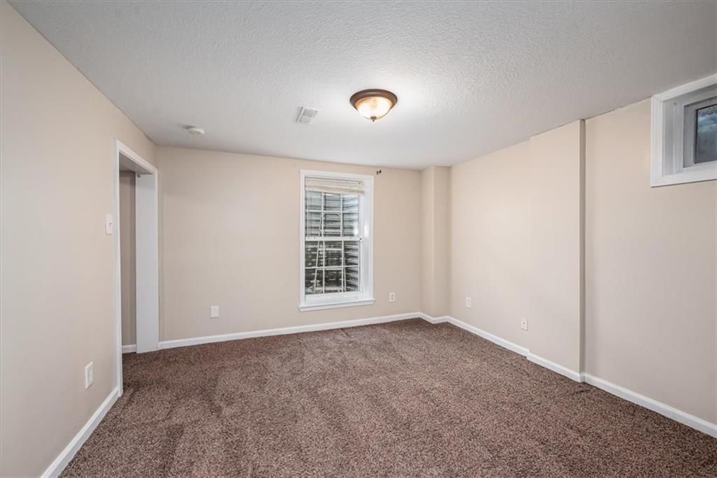 318 Holiday Drive — photo 18