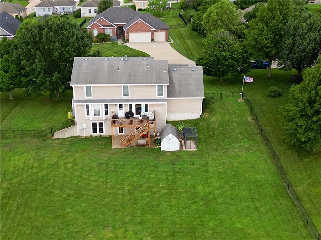 1502 Brookdale Drive — photo 2