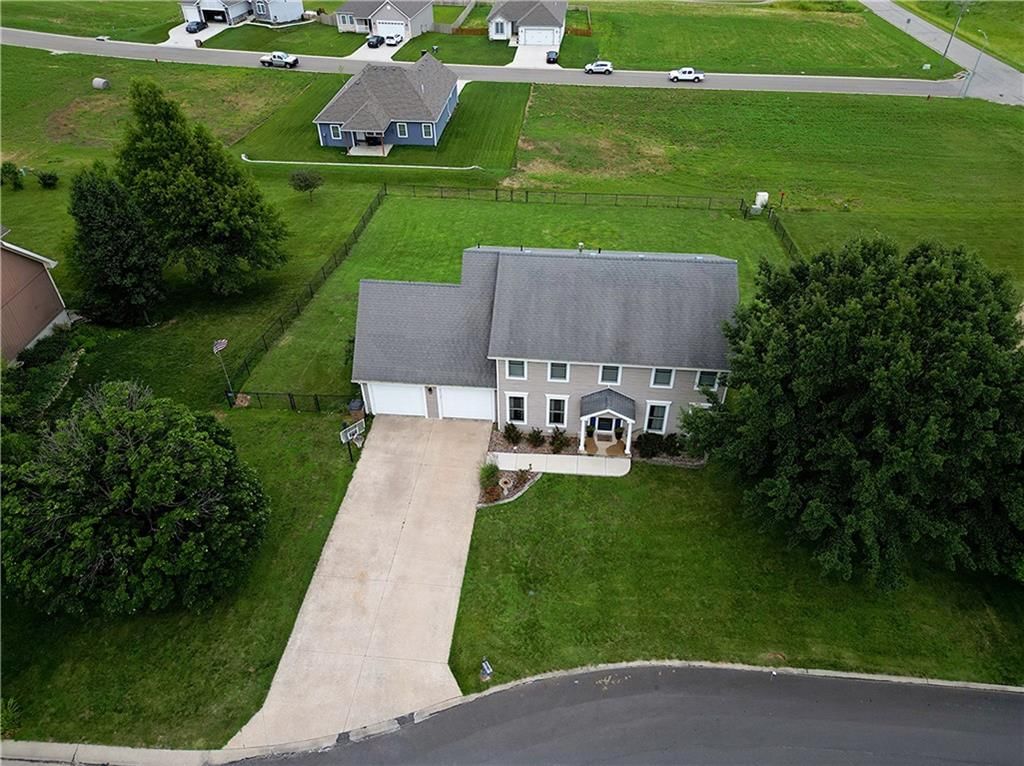 1502 Brookdale Drive — photo 15