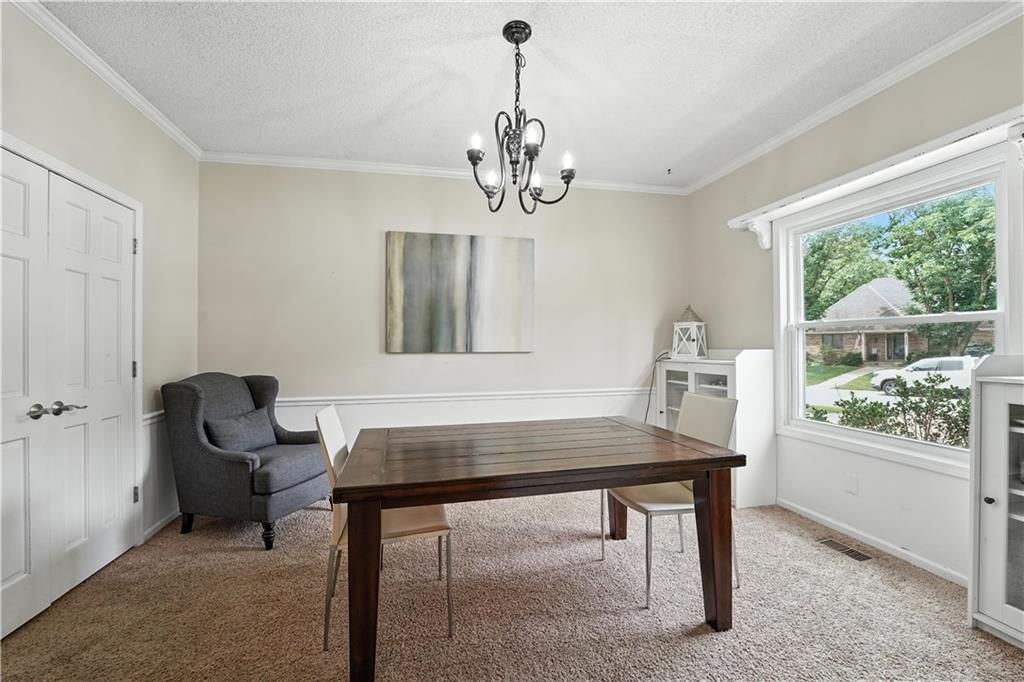 2503 WINDWOOD Drive — photo 8
