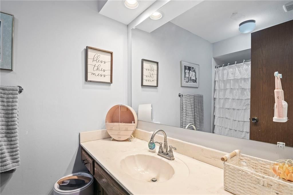11579 Earnshaw Street — photo 19