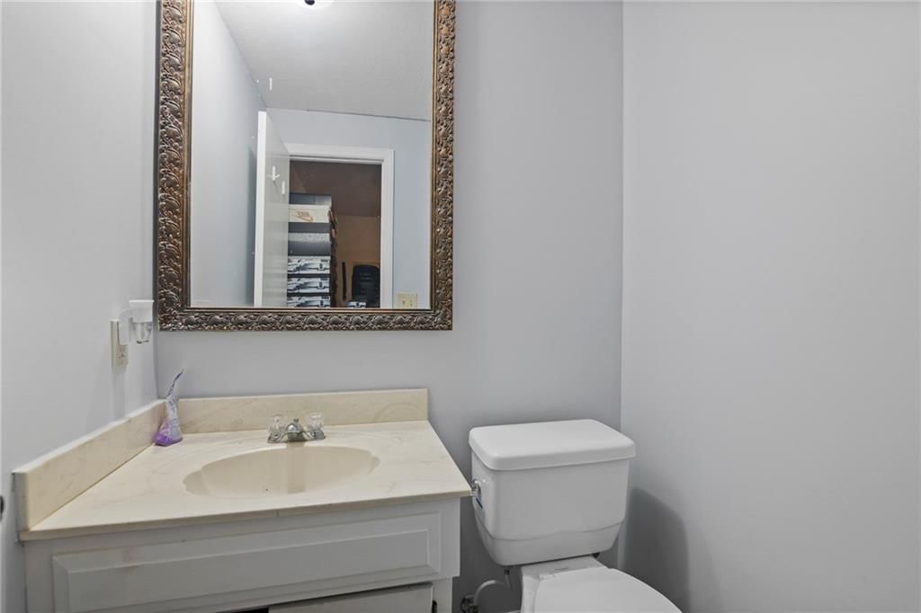 11579 Earnshaw Street — photo 29