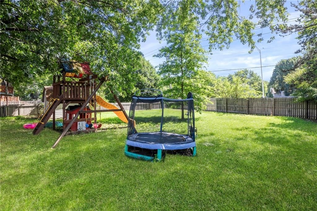 11579 Earnshaw Street — photo 30