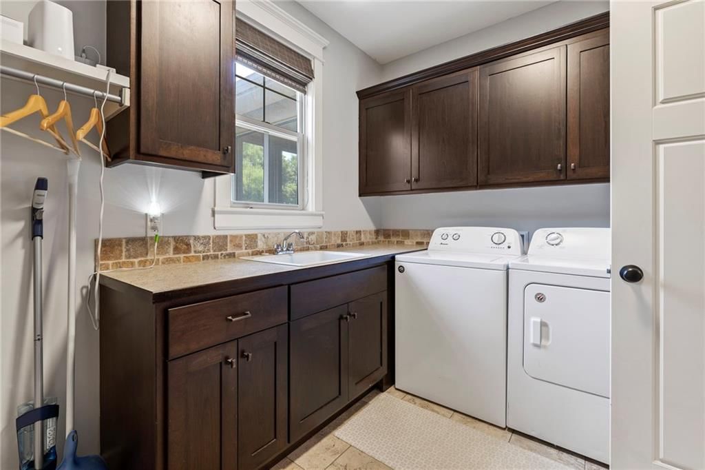 615 N Monterey Way — photo 18