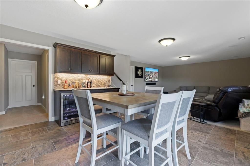 615 N Monterey Way — photo 32
