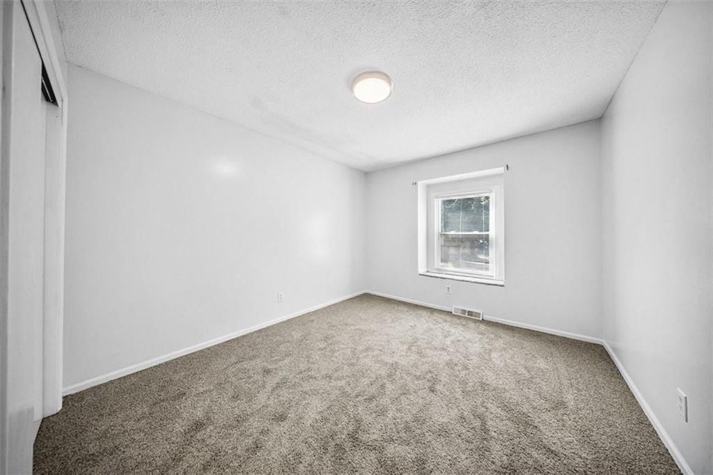 1116 N Walker Lane — photo 25