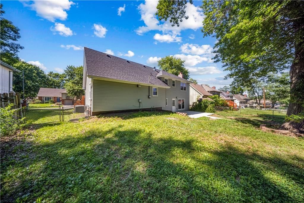 1116 N Walker Lane — photo 34