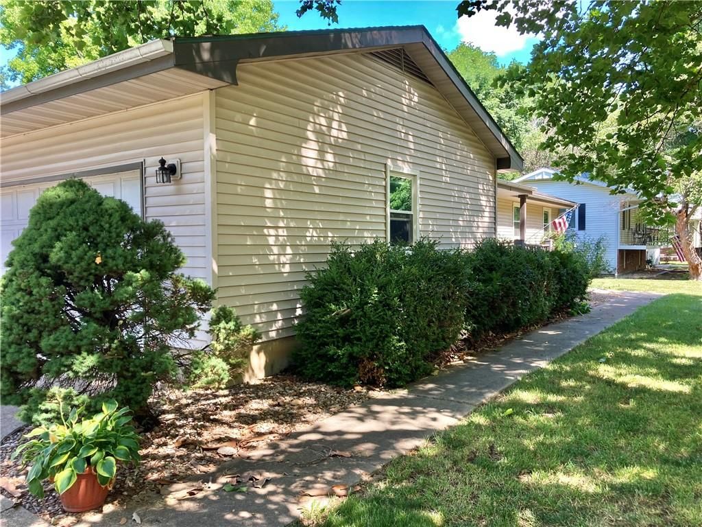 315 Spruce Street — photo 49