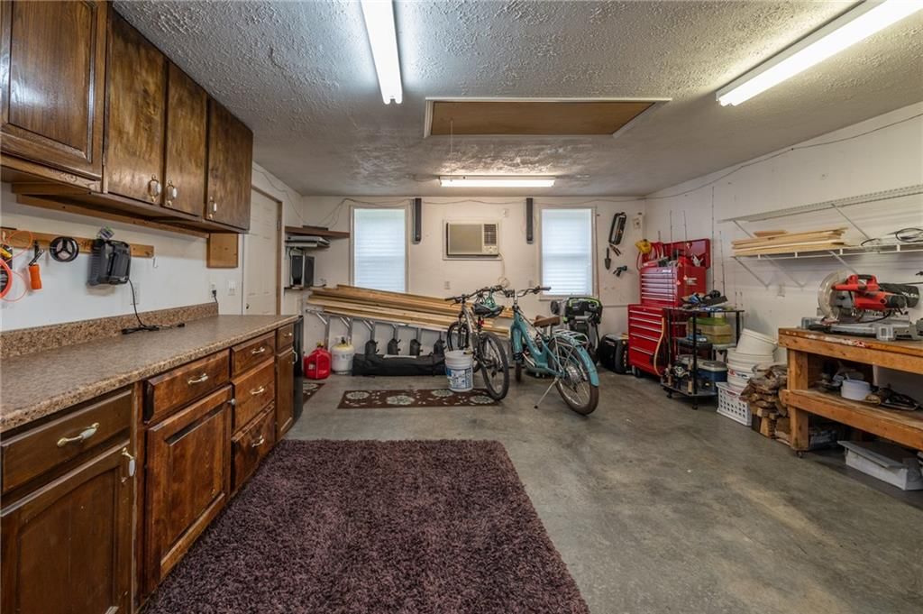 207 Woodhaven Drive — photo 25