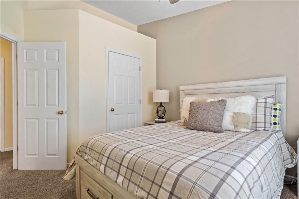 15868 W 157th Terrace — photo 33