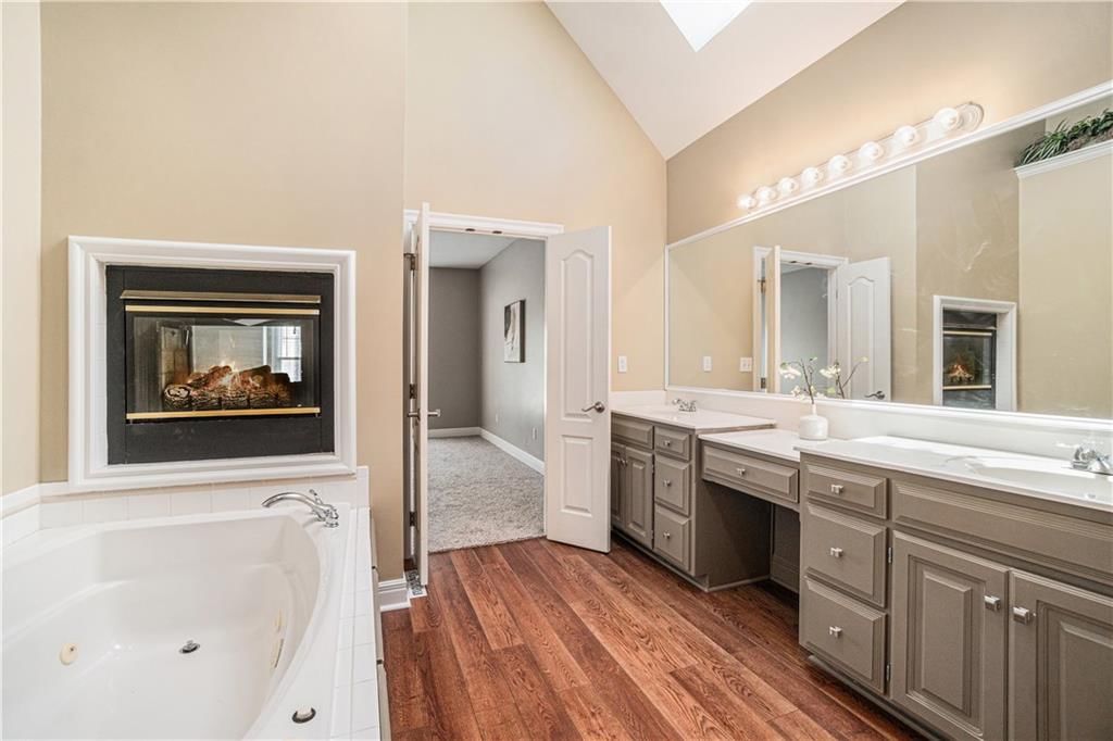 5713 NE Sapphire Court — photo 23