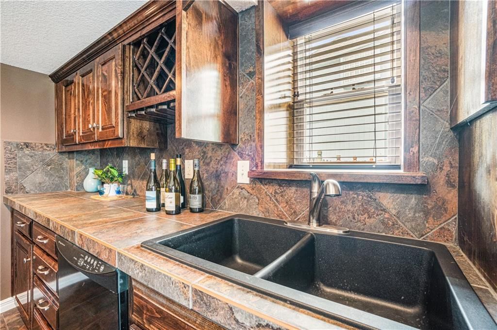 5713 NE Sapphire Court — photo 36
