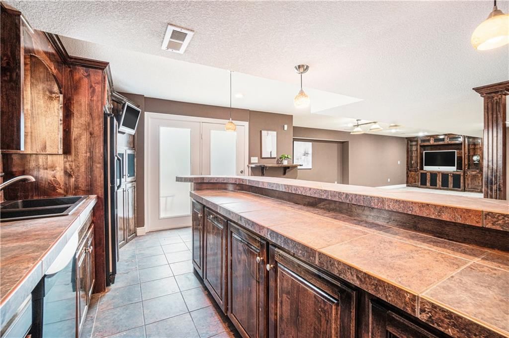 5713 NE Sapphire Court — photo 37