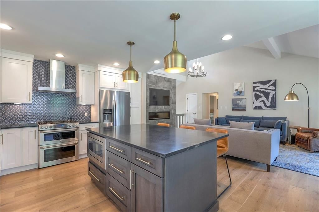 2105 SW Brookshire Drive — photo 16