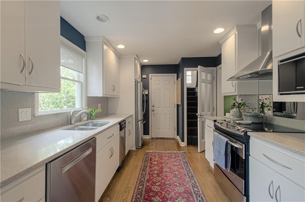 1204 W 70th Street — photo 16