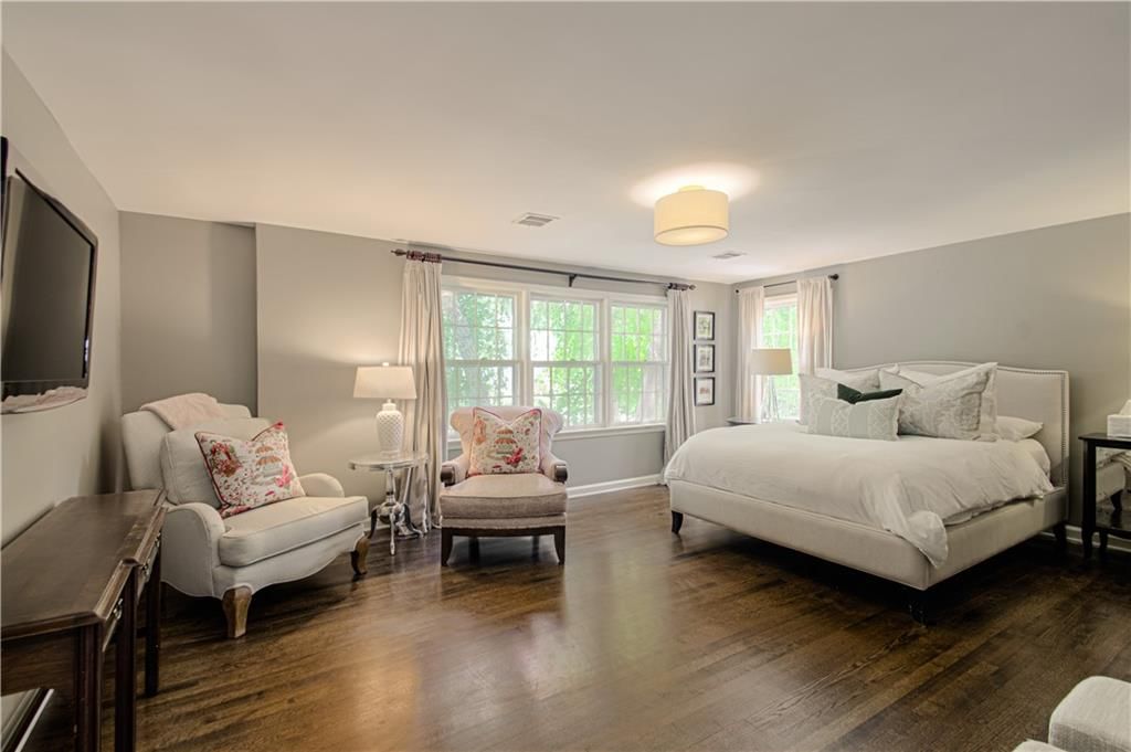 1204 W 70th Street — photo 20