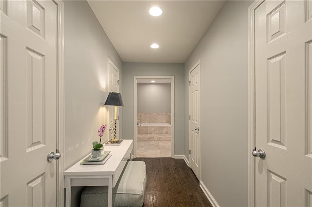 1204 W 70th Street — photo 23