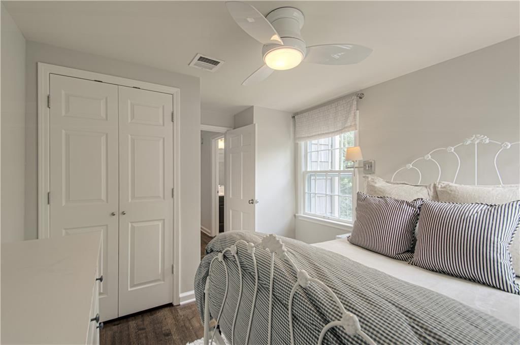 1204 W 70th Street — photo 30