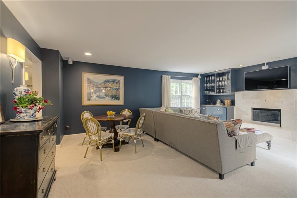 1204 W 70th Street — photo 8