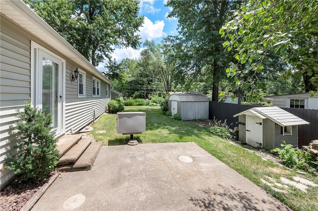 8201 W 89th Street — photo 19