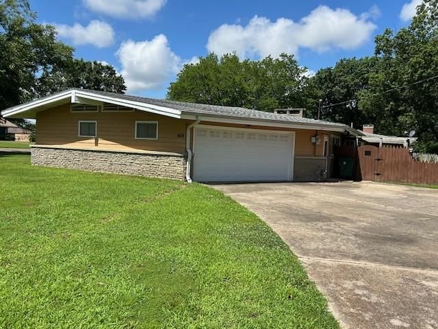 303 Highland Drive — photo 24